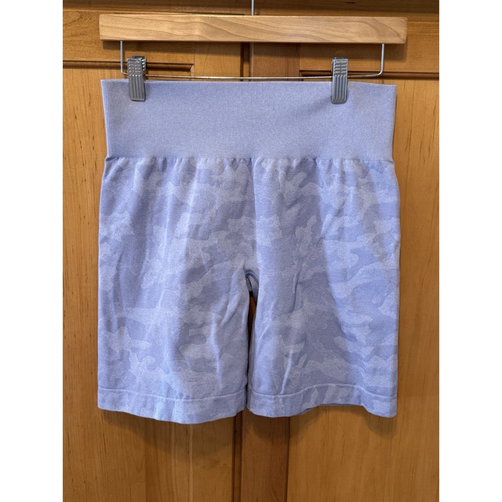 NVGTN camo seamless biker shorts in a periwinkle lilac Color Size Large Athletic
